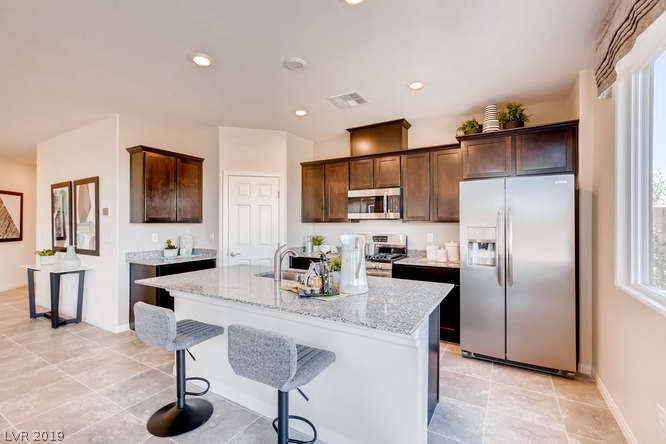 2145 Rio Rancho Pointe Place, Unit 48 Henderson, NV 89002 - Photo 10 of 27 Gallery Image 10