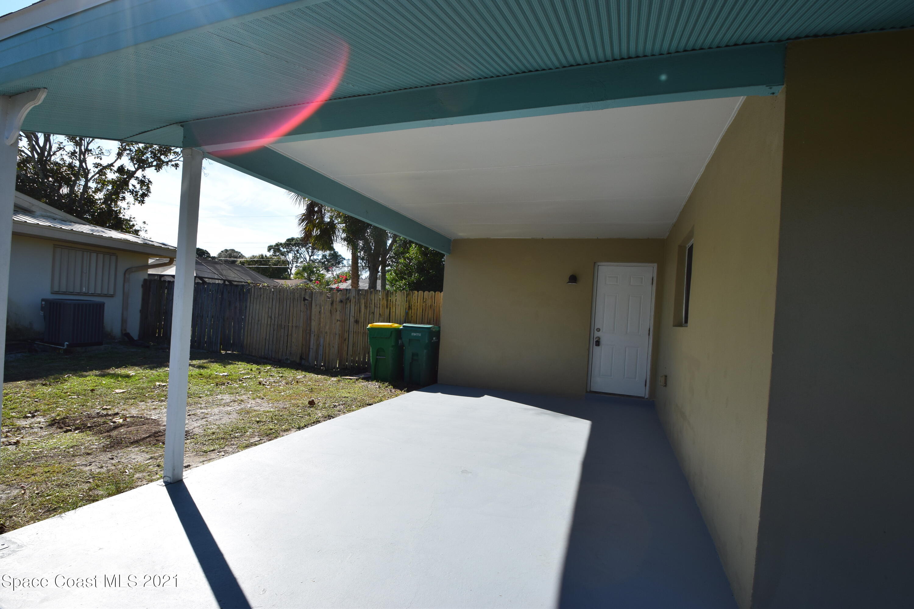 680 Aloha Avenue Cocoa, FL 32927 - Photo 27 of 27 a backyard of a house