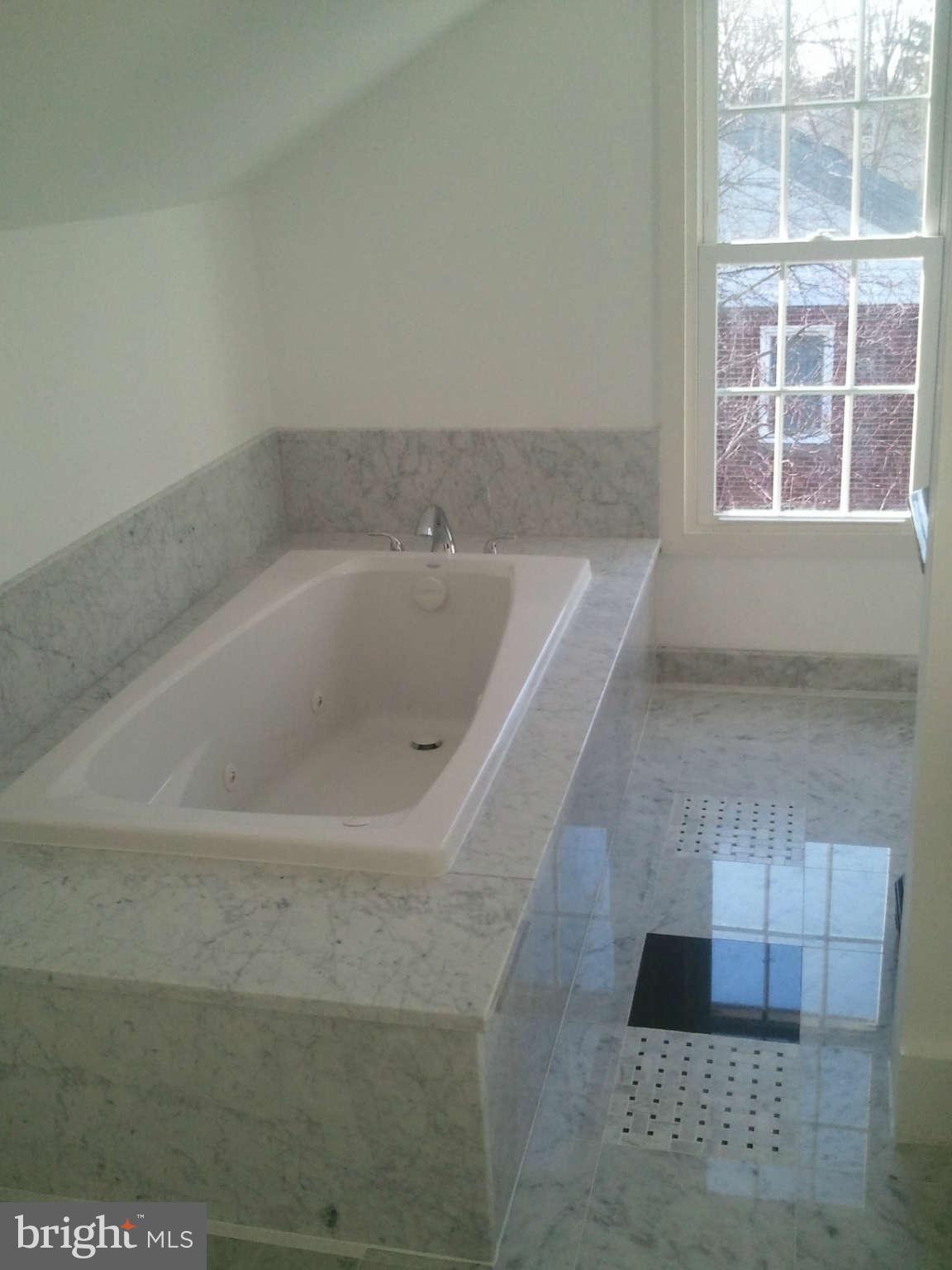 9111 Sudley Road Manassas, VA 20110 - Photo 24 of 29 Interior (General)