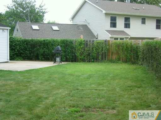 3 Kenmore Road Edison, NJ 08817 - Photo 8 of 8 a view of front of a house with a yard