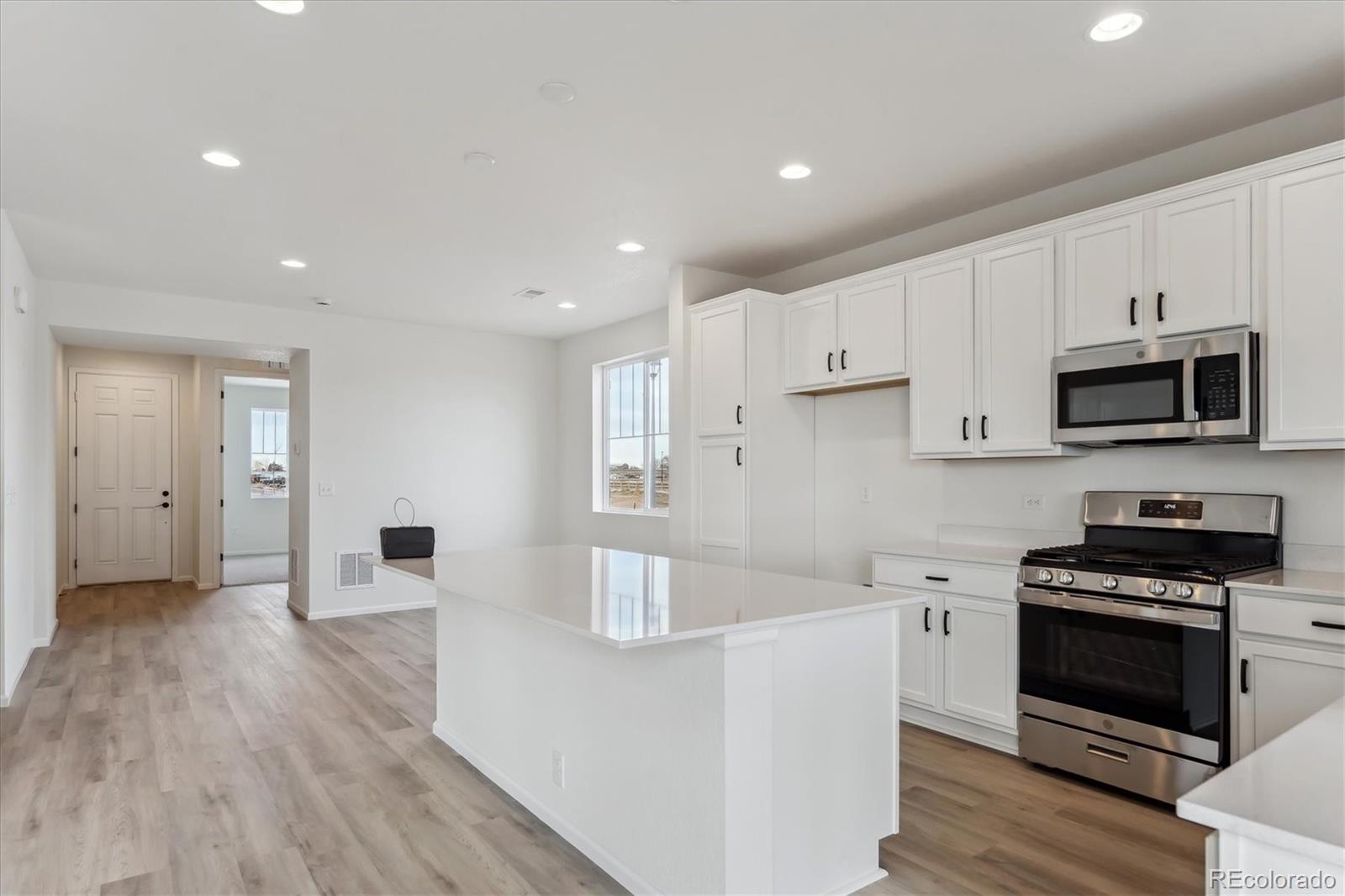 999 Rustling Street Windsor, CO 80550 - Photo 10 of 22 Gallery Image 10