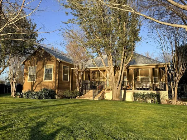 $1,750,000 | 1631 Fuller, Graford, TX 76449