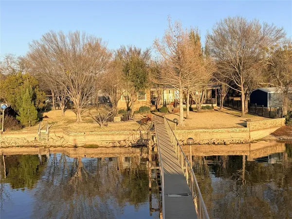 $1,750,000 | 1631 Fuller, Graford, TX 76449