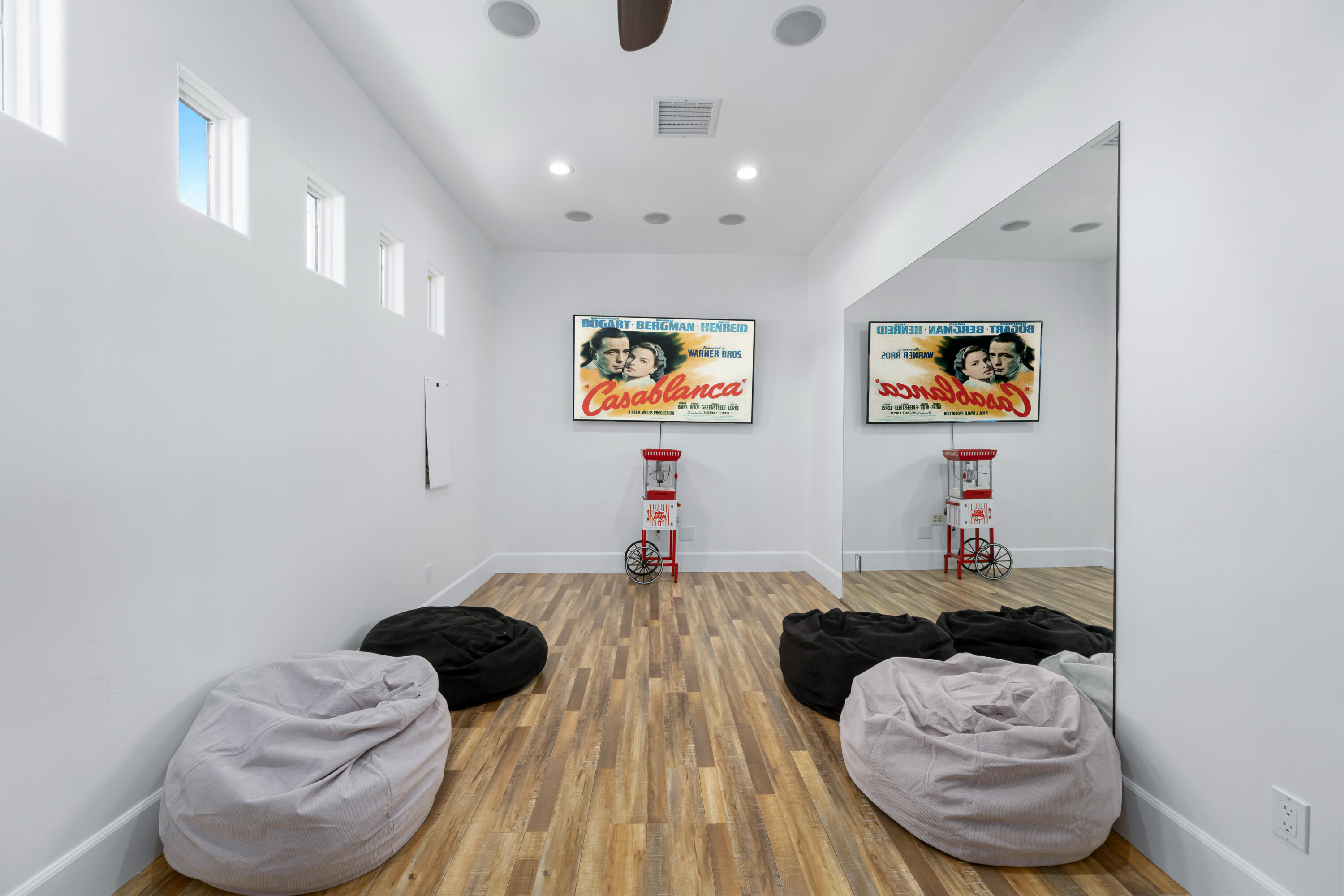 695 West Racquet Club Road Palm Springs, CA 92262 - Photo 37 of 50 35-print-JBRacquetClub_0921_035