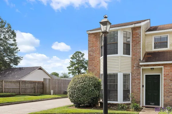 $1,575 | 9849 Siegen Lane, Baton Rouge, LA 70810