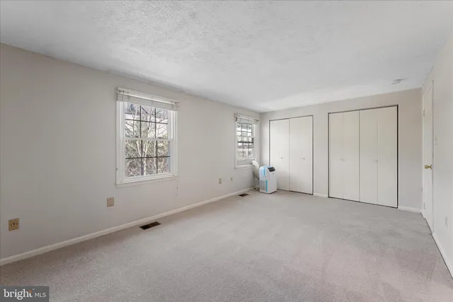 $2,900 | 5761 Independence Circle, Alexandria, VA 22312