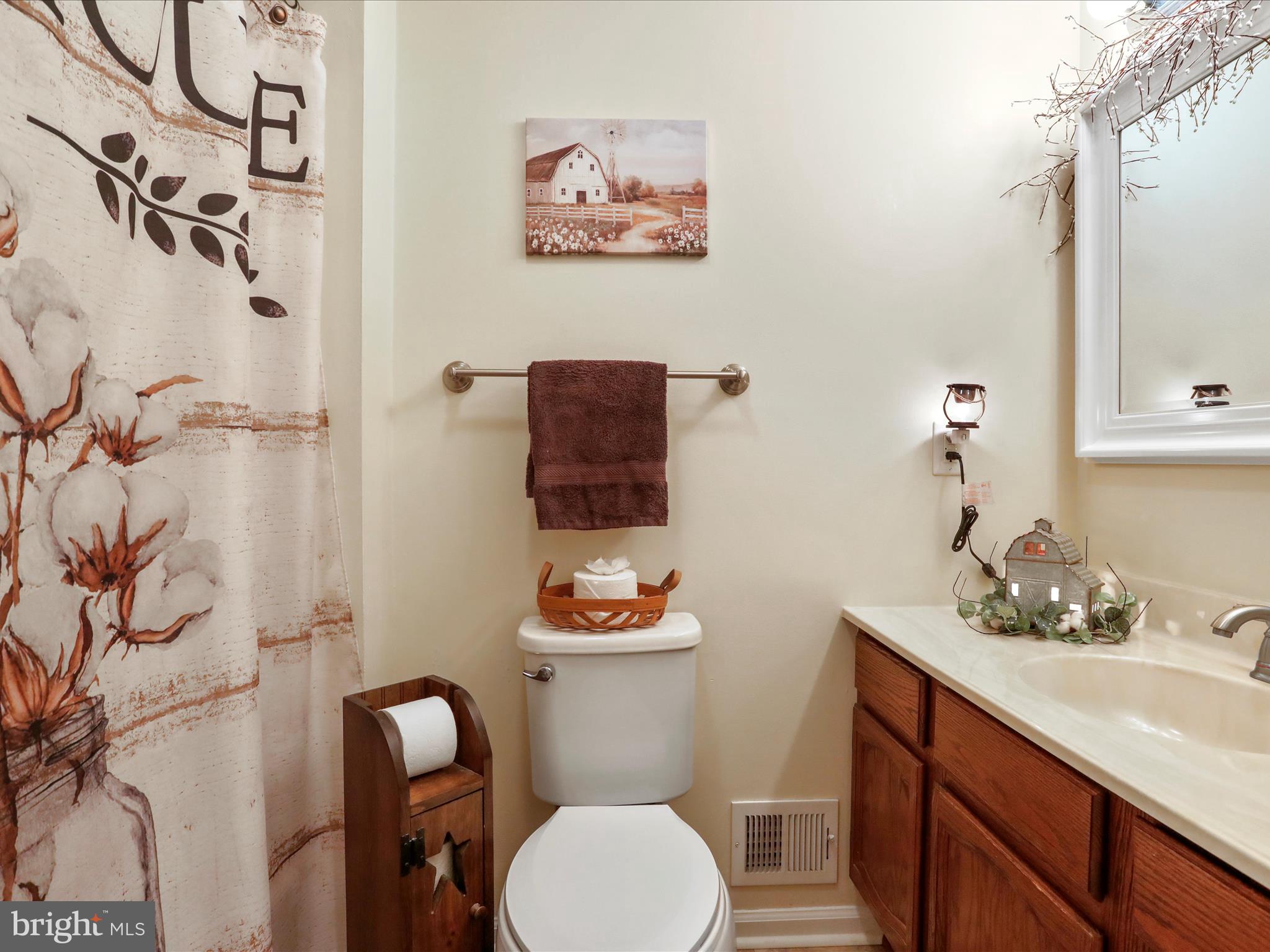 985 Stuart Drive Front Royal, VA 22630 - Photo 23 of 45