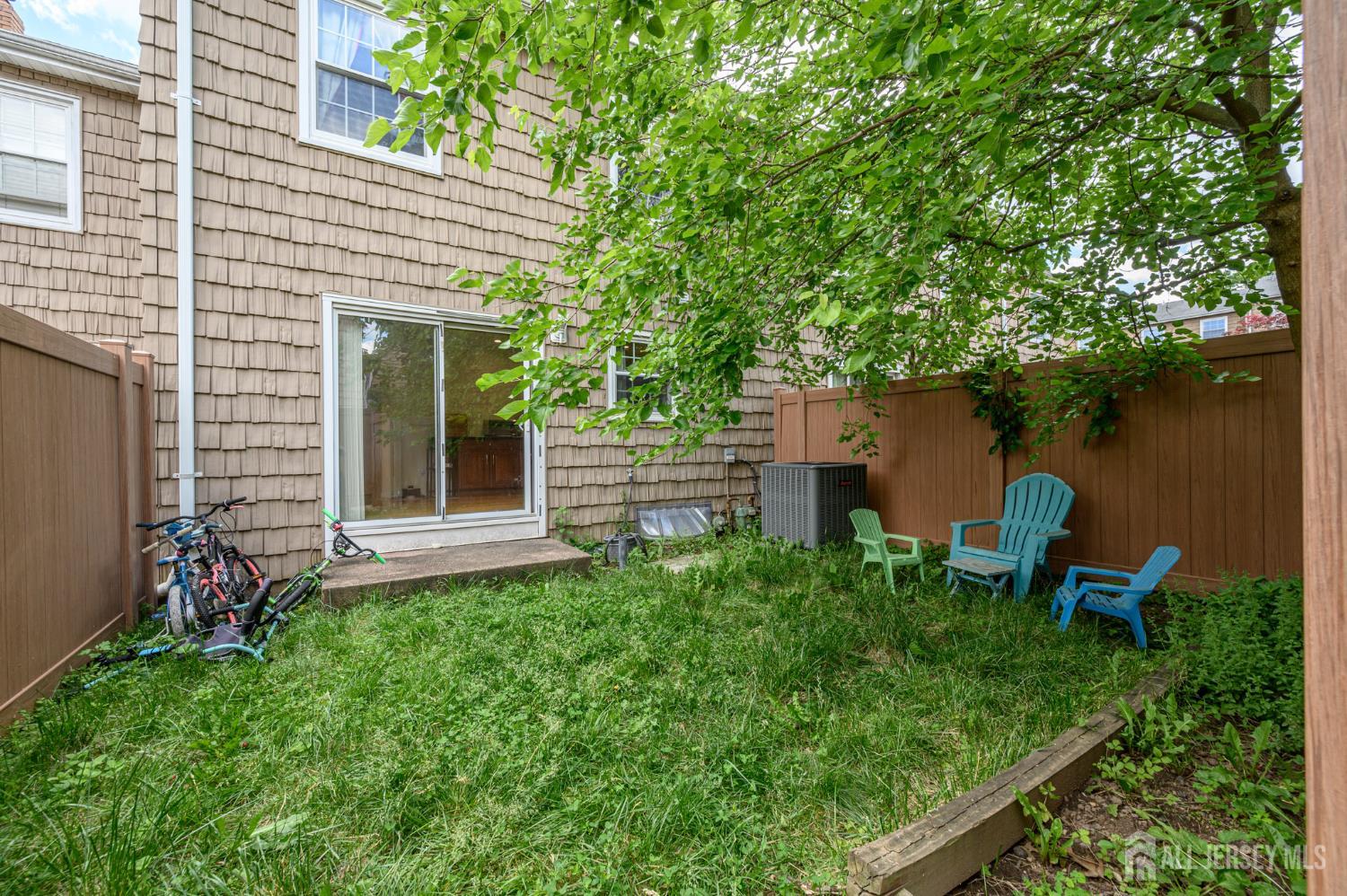 171 Howell Avenue Fords, NJ 08863 - Photo 32 of 33