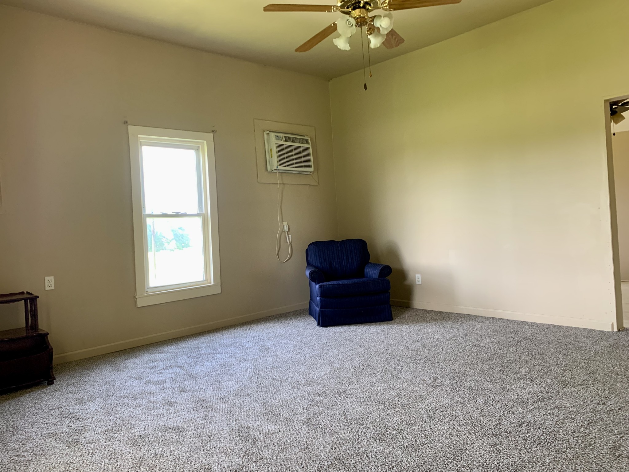 5580 Galen Road Lafayette, TN 37083 - Photo 6 of 16 an empty room with a fireplace