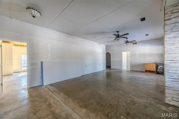$450,000 | 19280 Highway 17, Waynesville, MO 65583