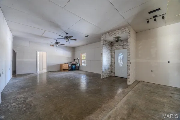 $450,000 | 19280 Highway 17, Waynesville, MO 65583
