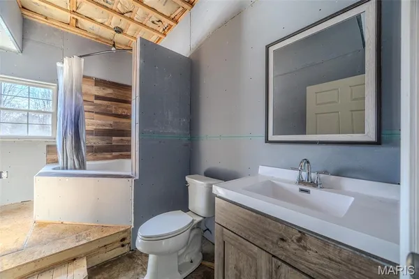 $450,000 | 19280 Highway 17, Waynesville, MO 65583
