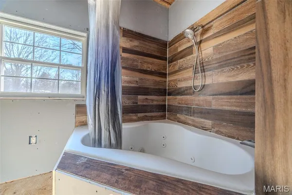 $450,000 | 19280 Highway 17, Waynesville, MO 65583