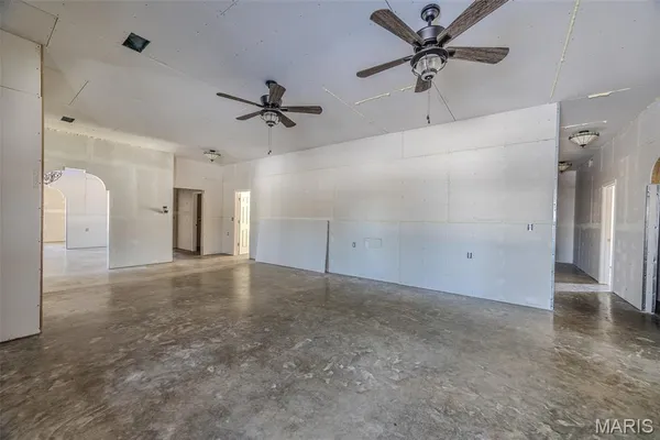 $450,000 | 19280 Highway 17, Waynesville, MO 65583