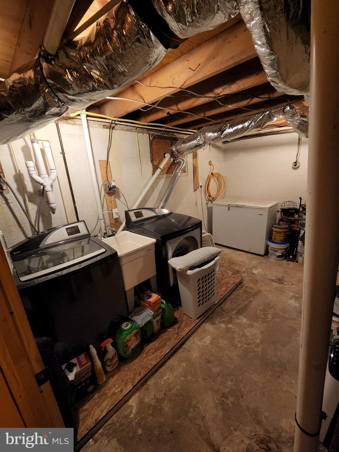 27 Mackeys Lane Leesburg, NJ 08327 - Photo 23 of 29 a view of storage and utility room
