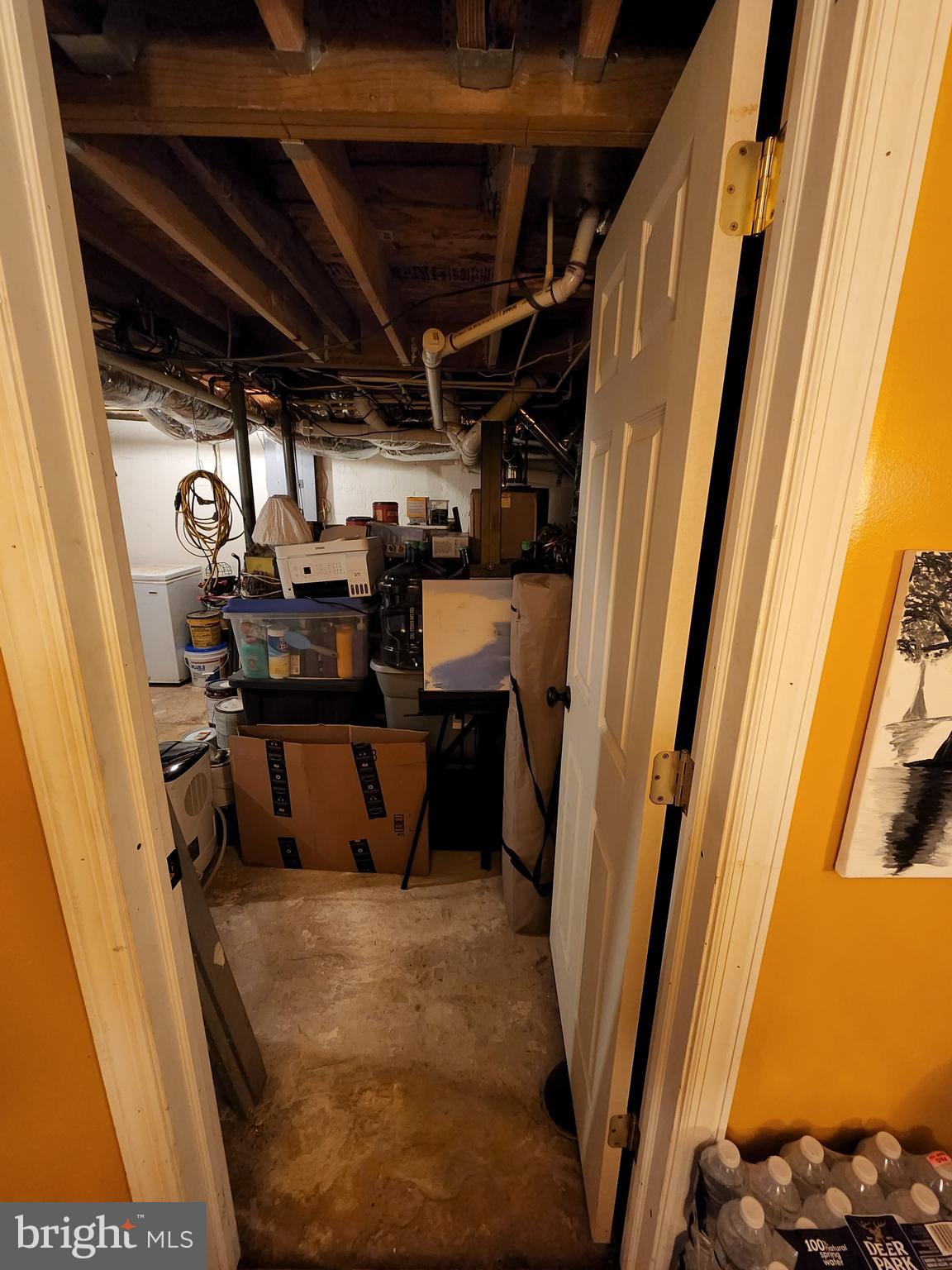 27 Mackeys Lane Leesburg, NJ 08327 - Photo 27 of 29 a view of a room with chairs