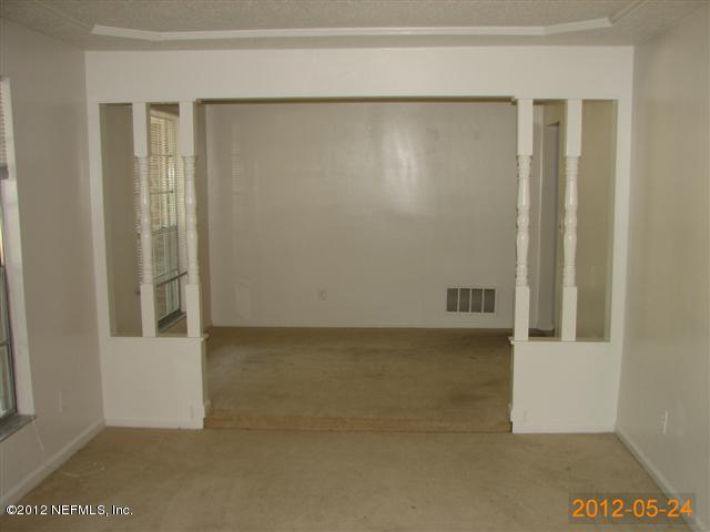 3633 Bramble Road Jacksonville, FL 32210 - Photo 3 of 10 DINING ROOM