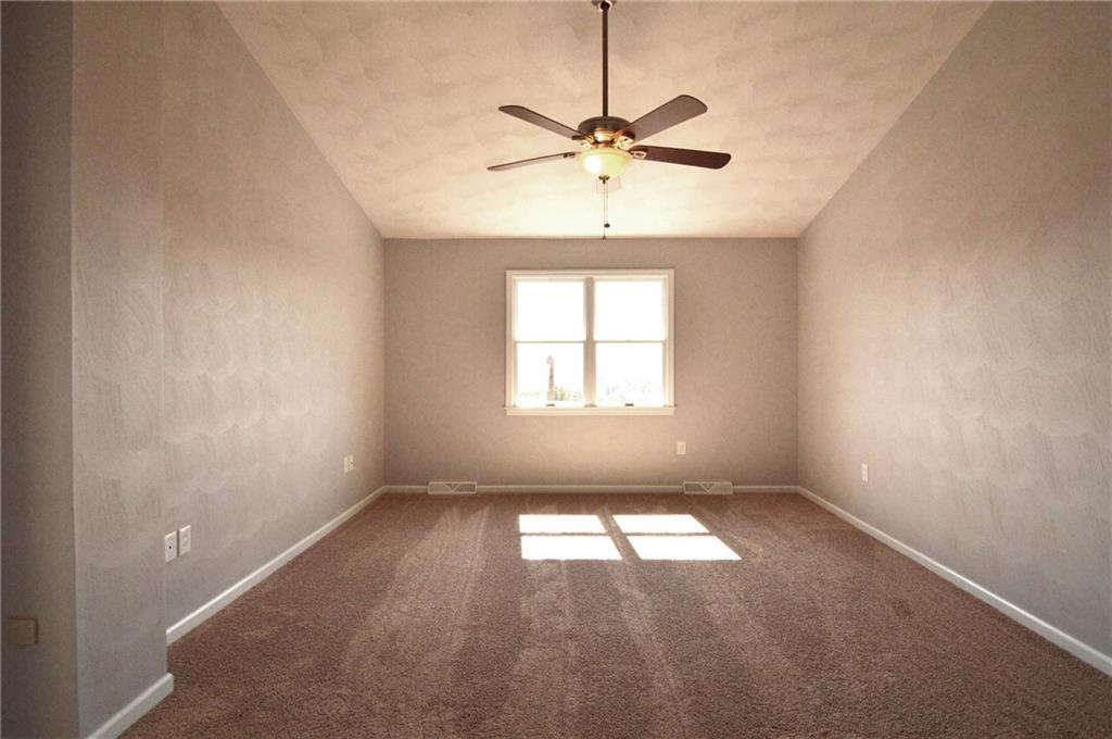 232 Rizzi Drive Irwin, PA 15642 - Photo 14 of 25 Gallery Image 14
