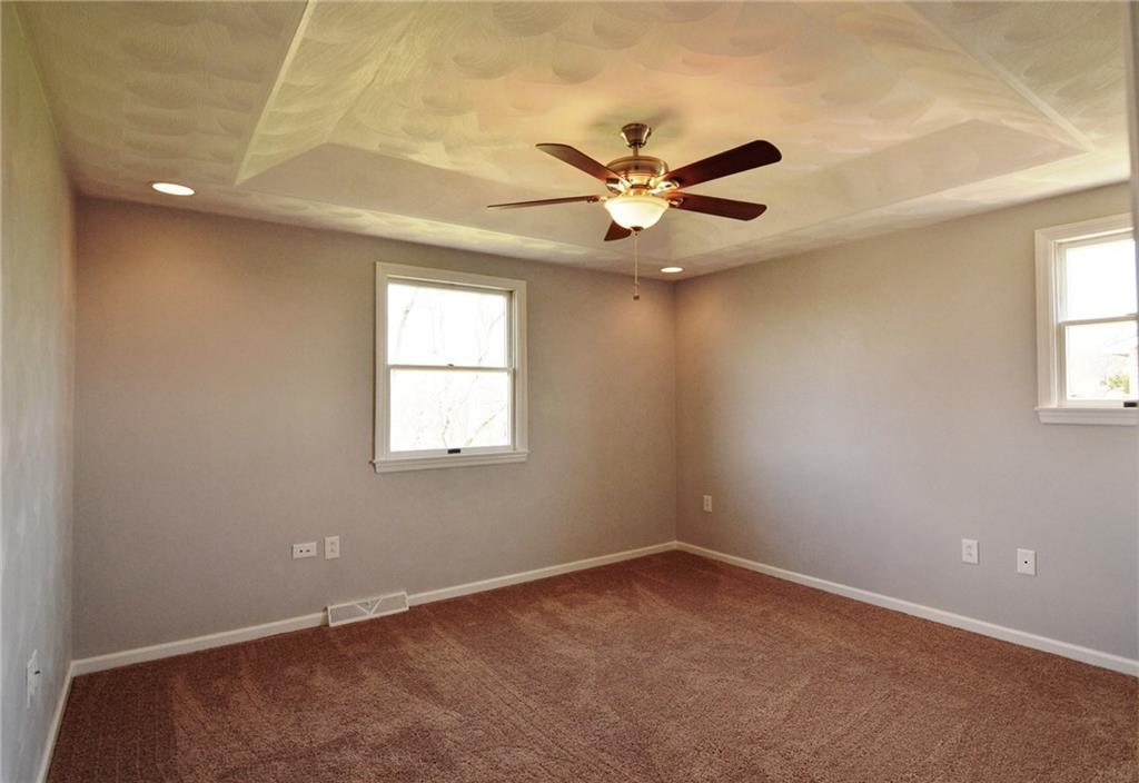 232 Rizzi Drive Irwin, PA 15642 - Photo 17 of 25 Gallery Image 17