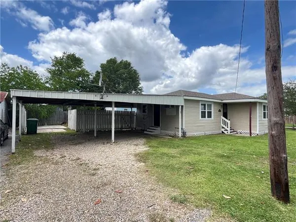 $1,050 | 13180 Palm Street, Vacherie, LA 70090
