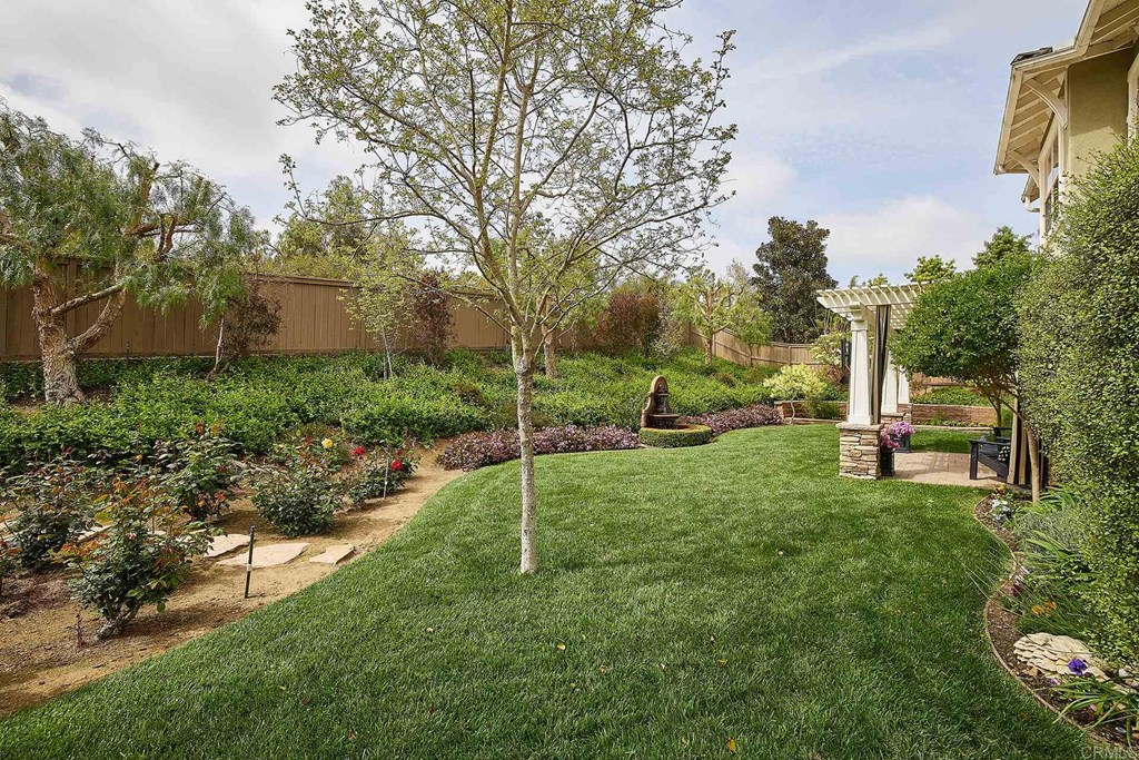 7337 Calle Conifera Carlsbad, CA 92009 - Photo 31 of 41