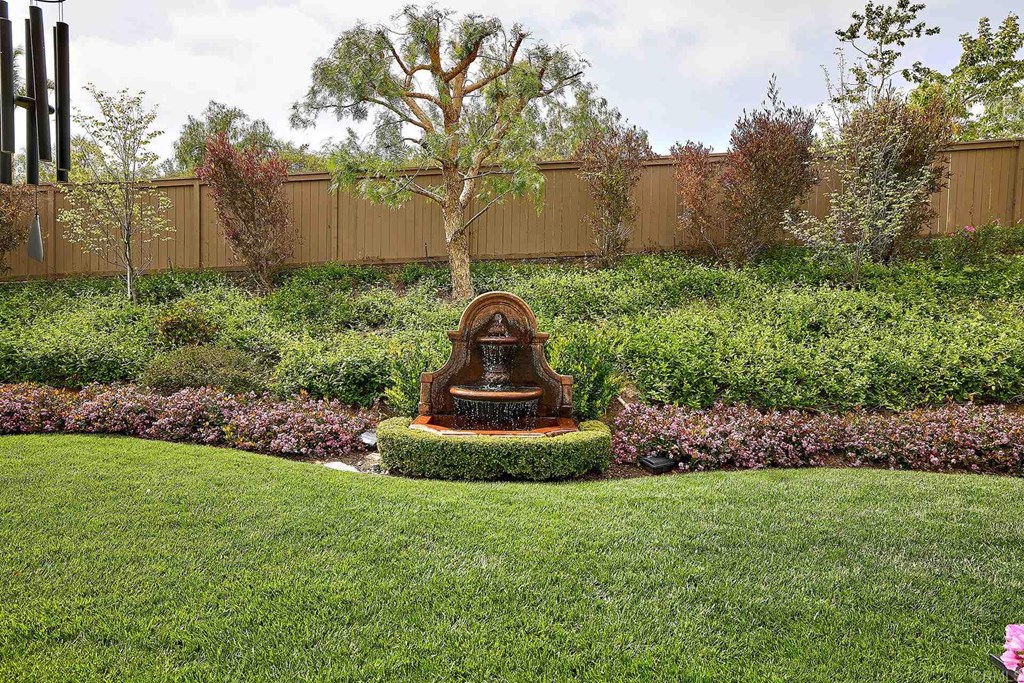 7337 Calle Conifera Carlsbad, CA 92009 - Photo 33 of 41