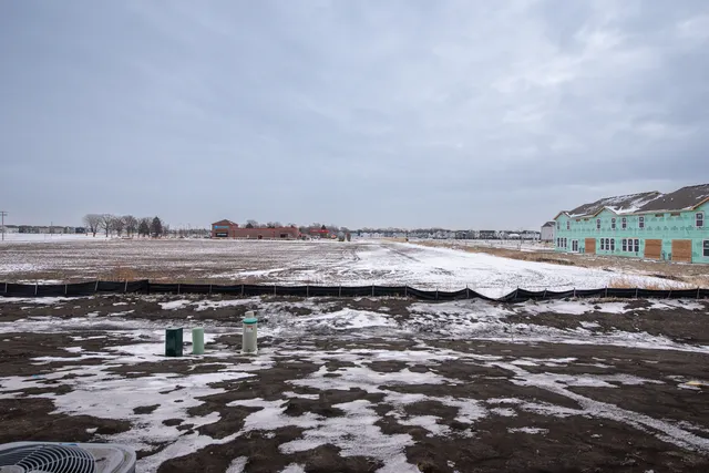 $2,800 | 15139 South Hepworth Court, Plainfield, IL 60544