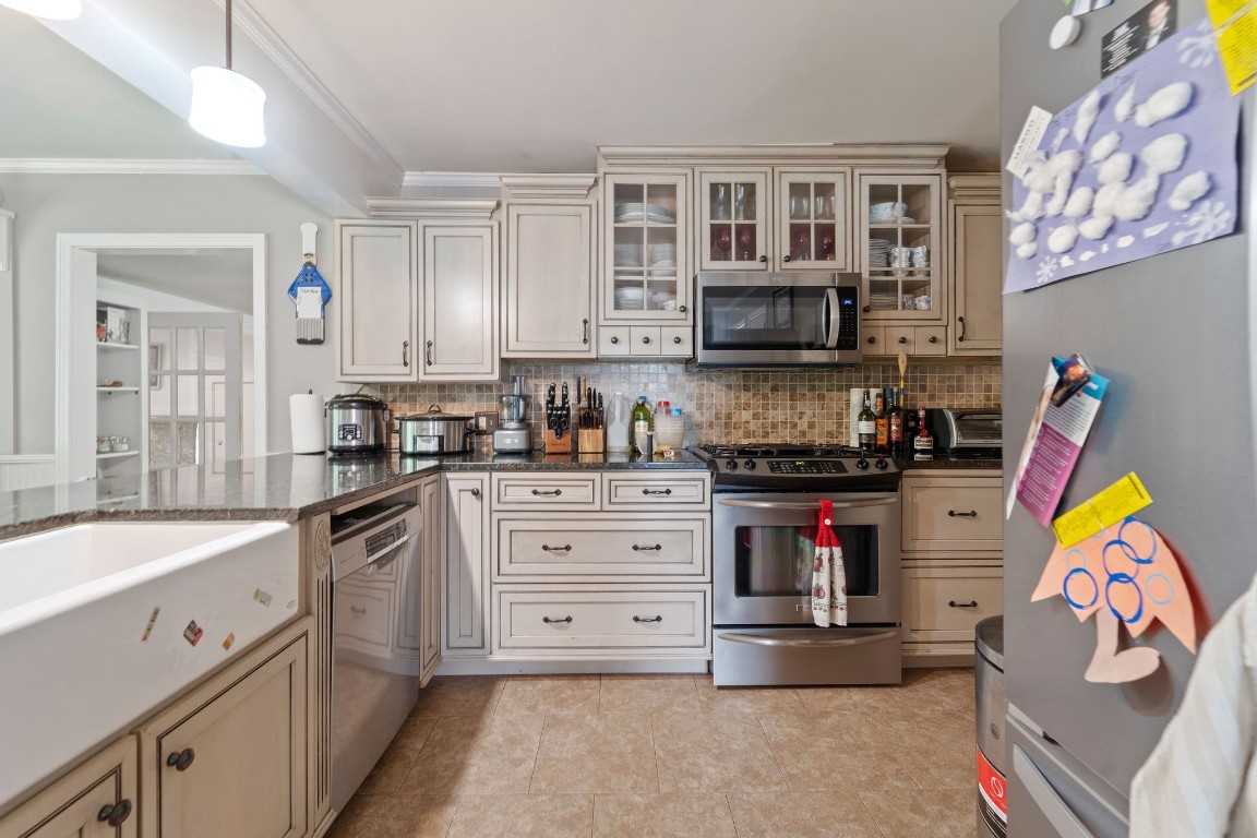 104 Raiford Road Vestal, NY 13850 - Photo 10 of 26 Gallery Image 10