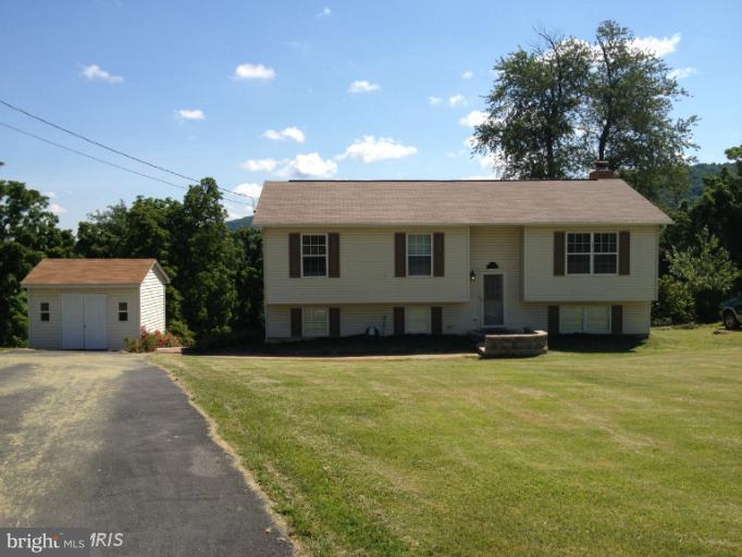 119 Granny Smith Road Linden, VA 22642 - Photo 1 of 1 Exterior (Front)