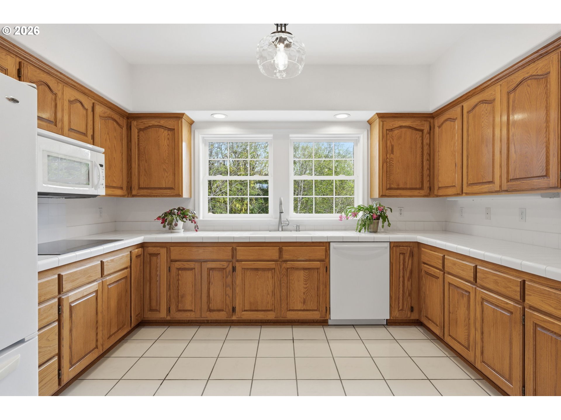 3636 Ocean View Drive Florence, OR 97439 - Photo 14 of 48