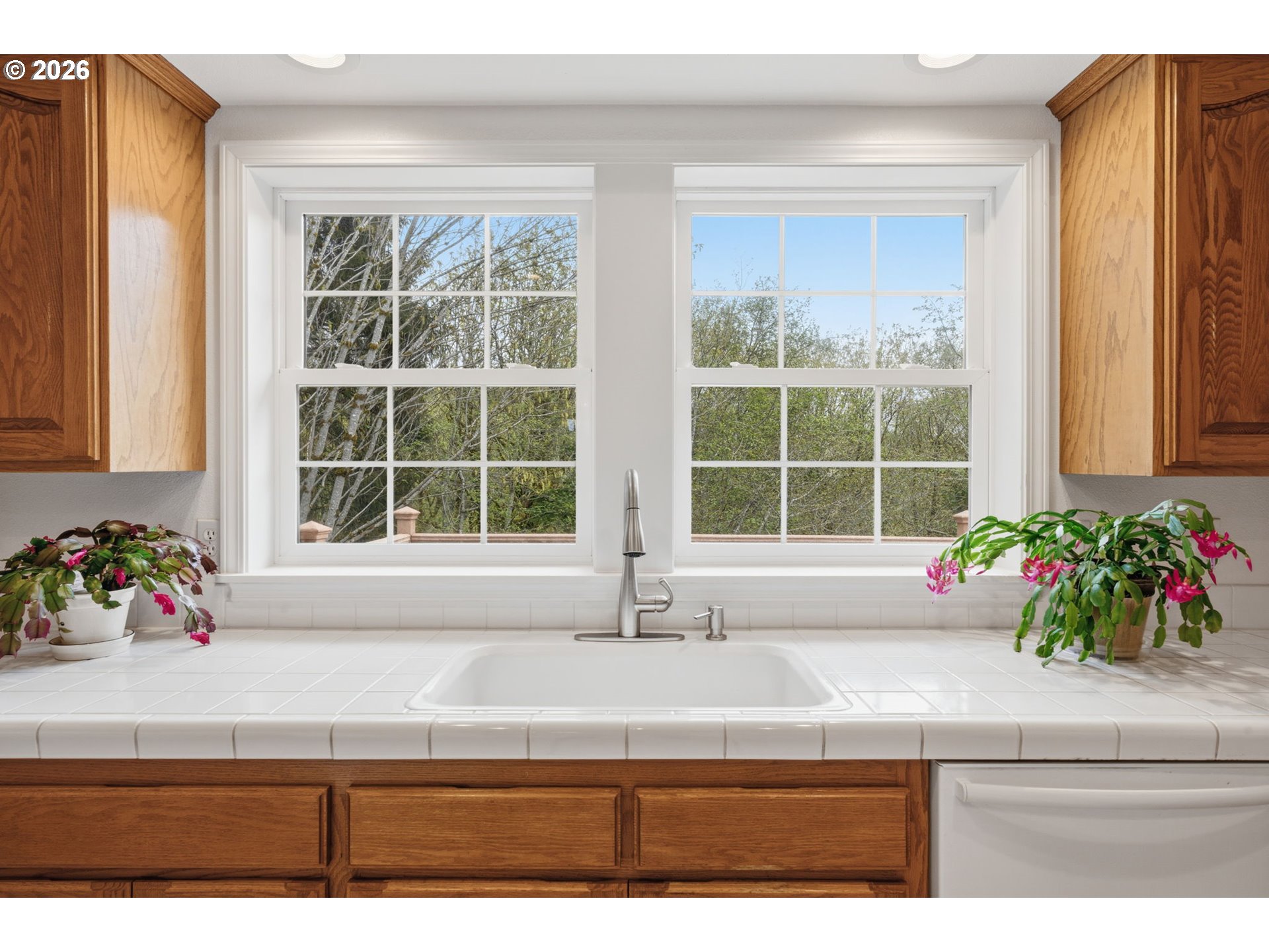 3636 Ocean View Drive Florence, OR 97439 - Photo 15 of 48