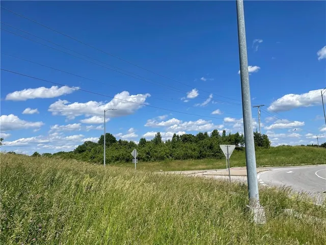 $785,000 | 3.2 Acres Hampton/45 Highway, Parkville, MO 64152
