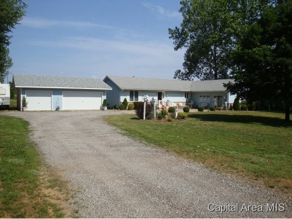 4200 Selfick Lane Springfield, IL 62702 - Photo 1 of 13