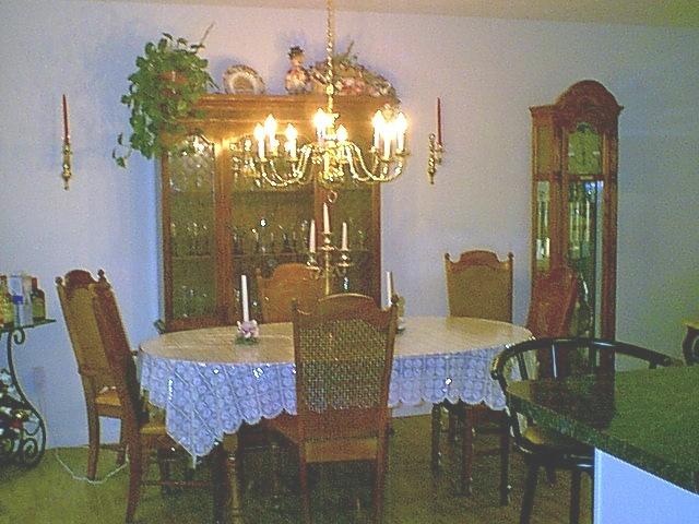 5067 Lake Road Tobyhanna, PA 18466 - Photo 7 of 11 Dining Room