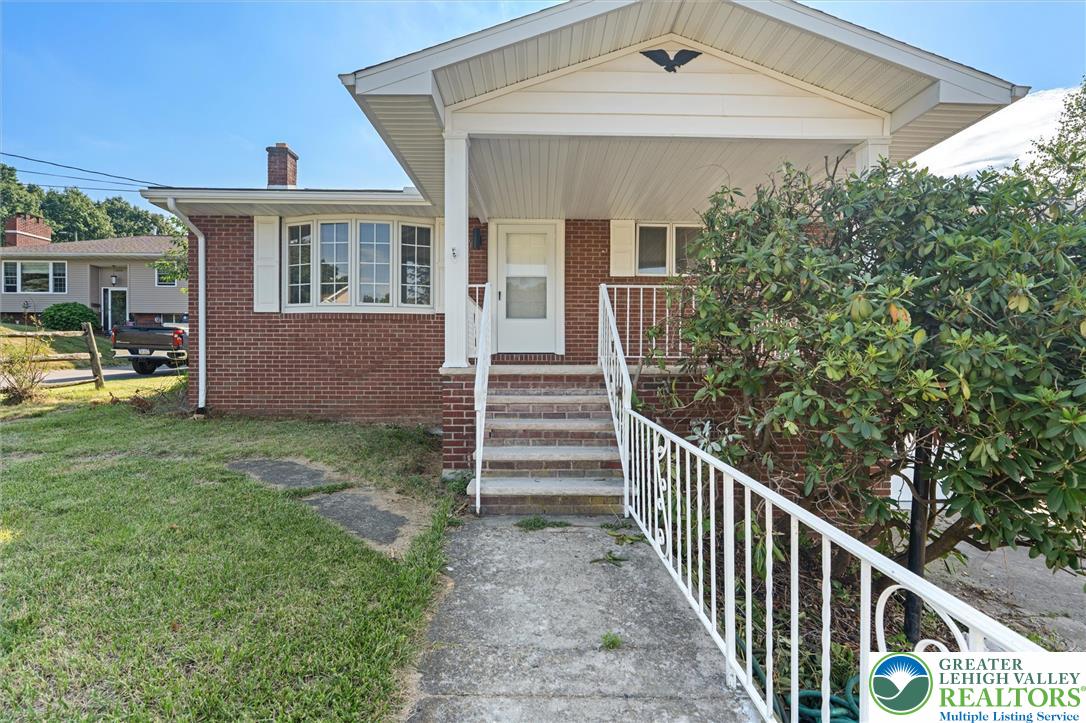 3606 Springer Street Moosic, PA 18507 - Photo 4 of 32