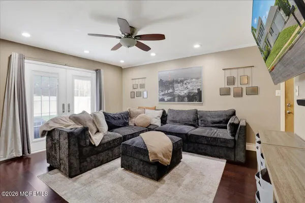 $600,000 | 9 Regina Drive, Howell, NJ 07731