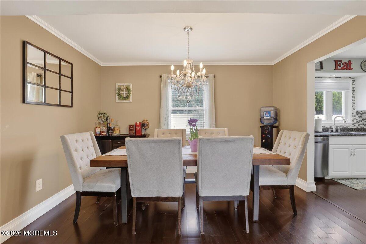 9 Regina Drive Howell, NJ 07731 - Photo 7 of 31 10-Dining Room