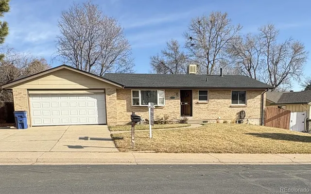 $575,000 | 2612 South Field Court, Lakewood, CO 80227