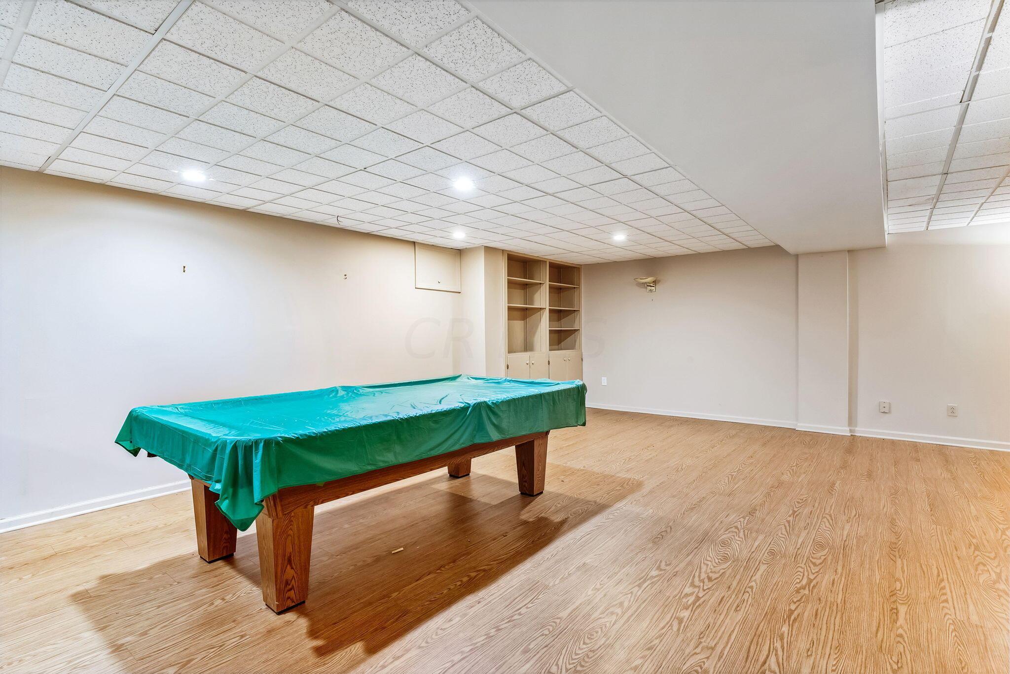 2164 Sandston Road Columbus, OH 43220 - Photo 40 of 55 POOL TABLE CAN REMAIN