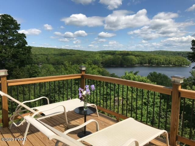 127 Paupack Road Greentown, PA 18426 - Photo 2 of 44 IMG_0023