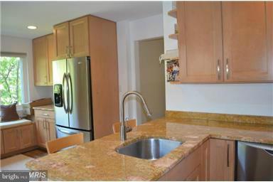 9621 Lorain Avenue Silver Spring, MD 20901 - Photo 11 of 27 Kitchen