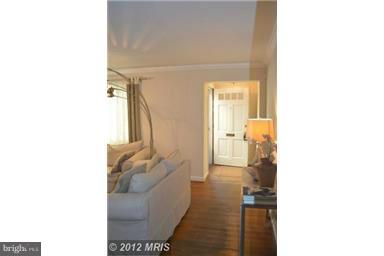 9621 Lorain Avenue Silver Spring, MD 20901 - Photo 4 of 27 Interior (General)