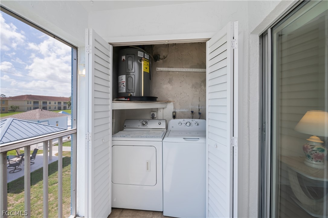 1100 Pondella Road, Unit 514 Cape Coral, FL 33909 - Photo 30 of 34 a view of washer and dryer
