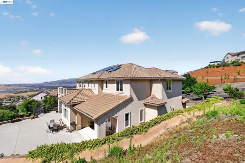 $3,849,000 | 200 Cliffecastle Court, San Ramon, CA 94583