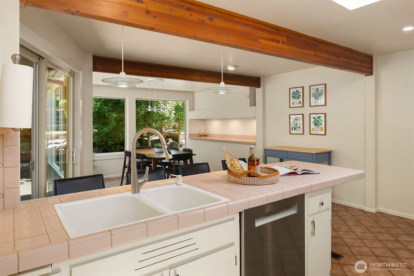 16408 Tiger Mountain Road Southeast Issaquah, WA 98027 - Photo 12 of 30