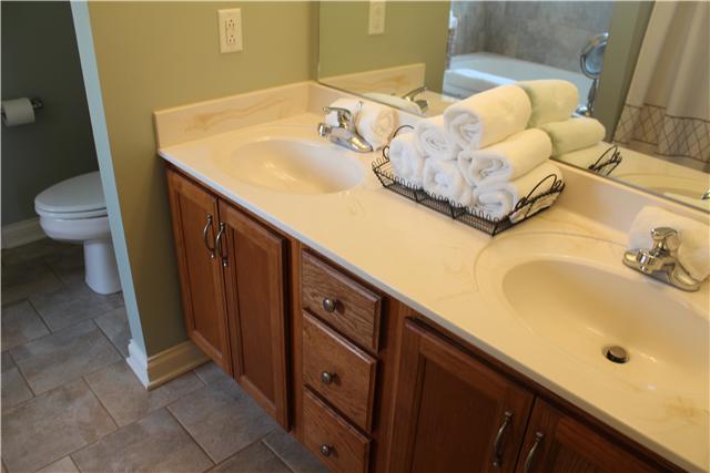 2167 Powell Road Clarksville, TN 37043 - Photo 11 of 20 Masterbath 1