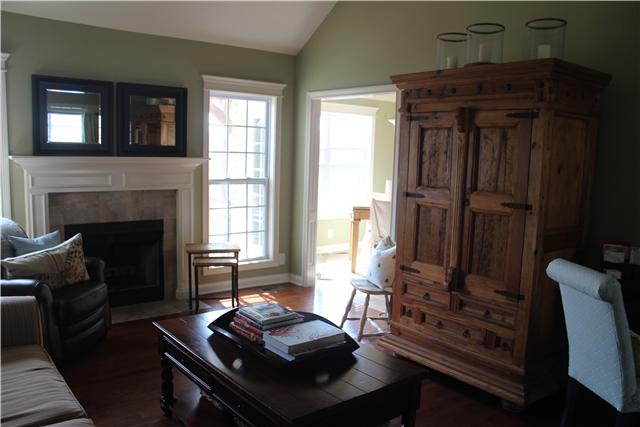 2167 Powell Road Clarksville, TN 37043 - Photo 3 of 20 A veiw of the beautiful living space