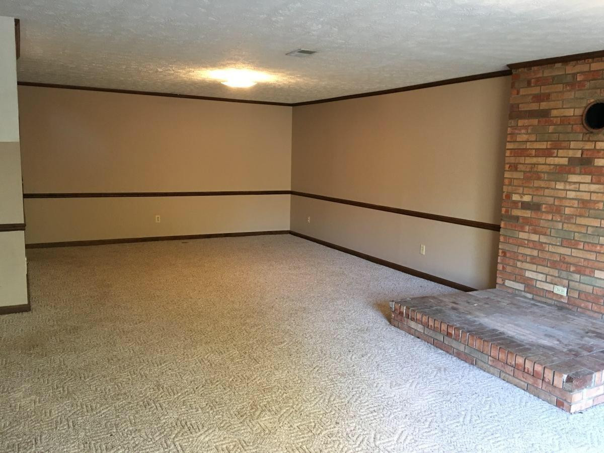 815 Ridgeview Drive Frankfort, KY 40601 - Photo 8 of 12 Photo 8
