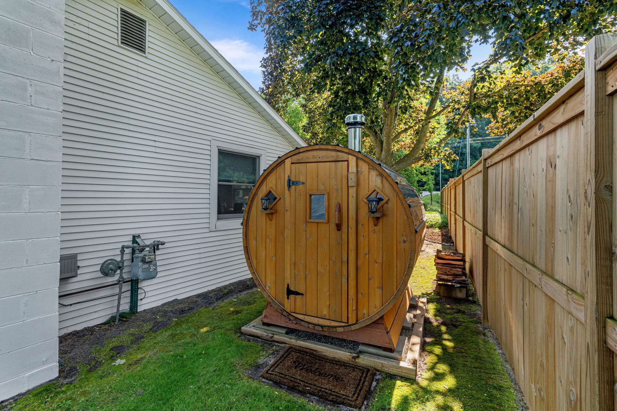 7838 South Lakeview Road Traverse City, MI 49684 - Photo 70 of 99 1950784-95fcd318-2779-4141-a17a-f18e6a77dc4c.JPG