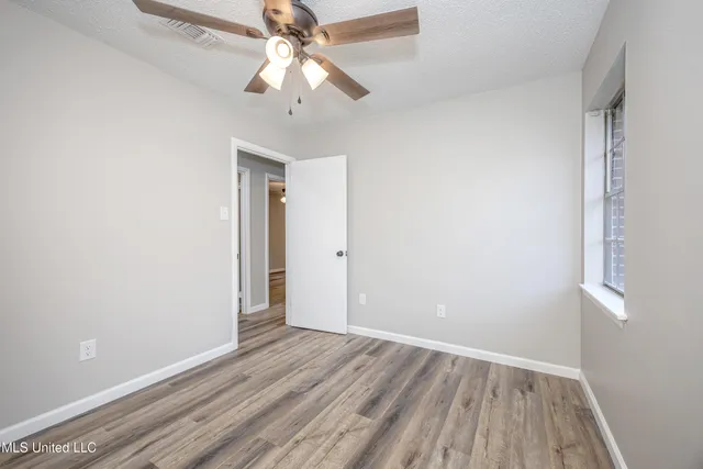 $2,000 | 210 Lamey Court, Ocean Springs, MS 39564